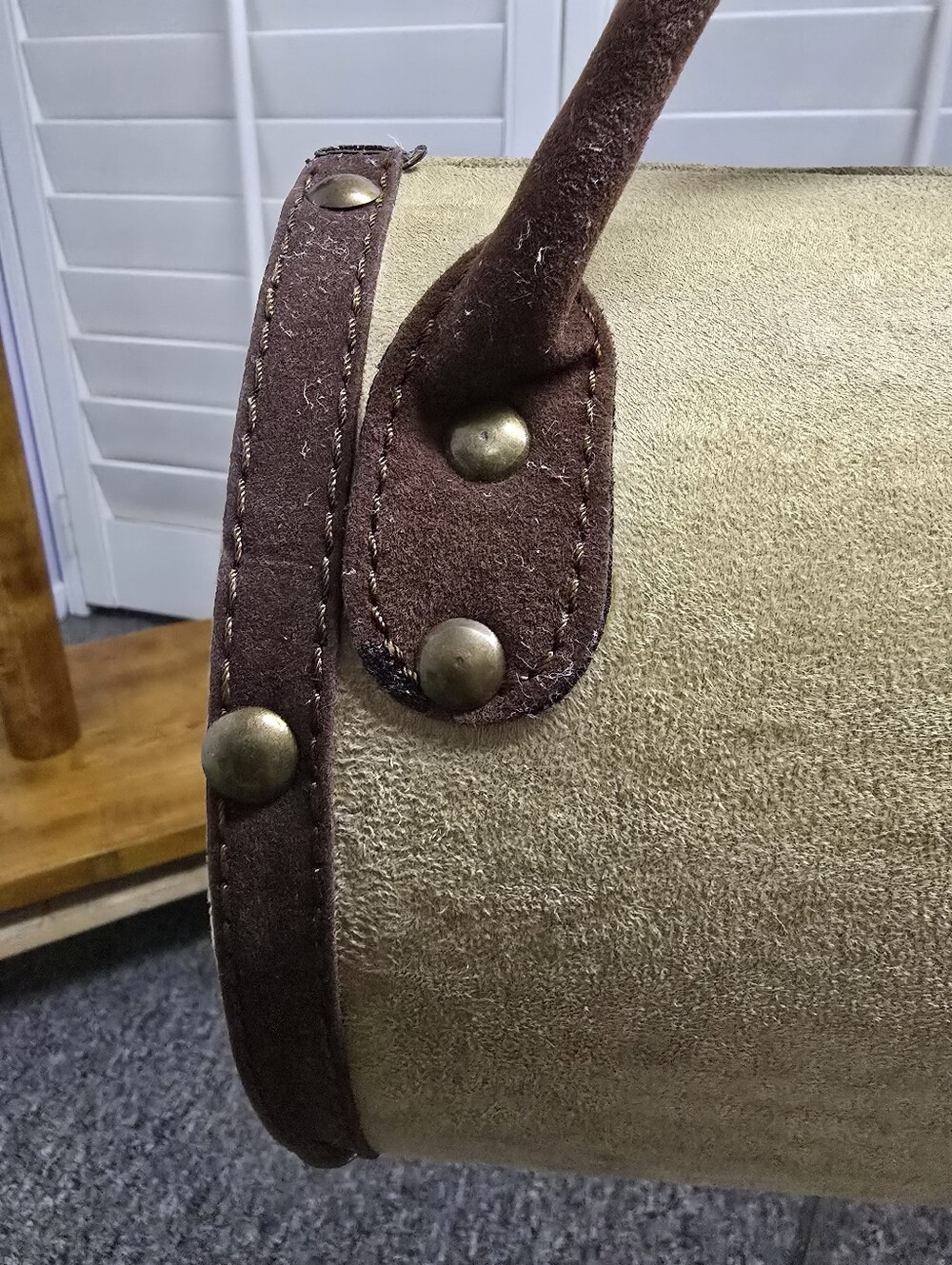 Betty Boop Faux Suede Tan Wood Barrel Bag with Red Embroidered Accent (NWT) - Picture 5 of 12
